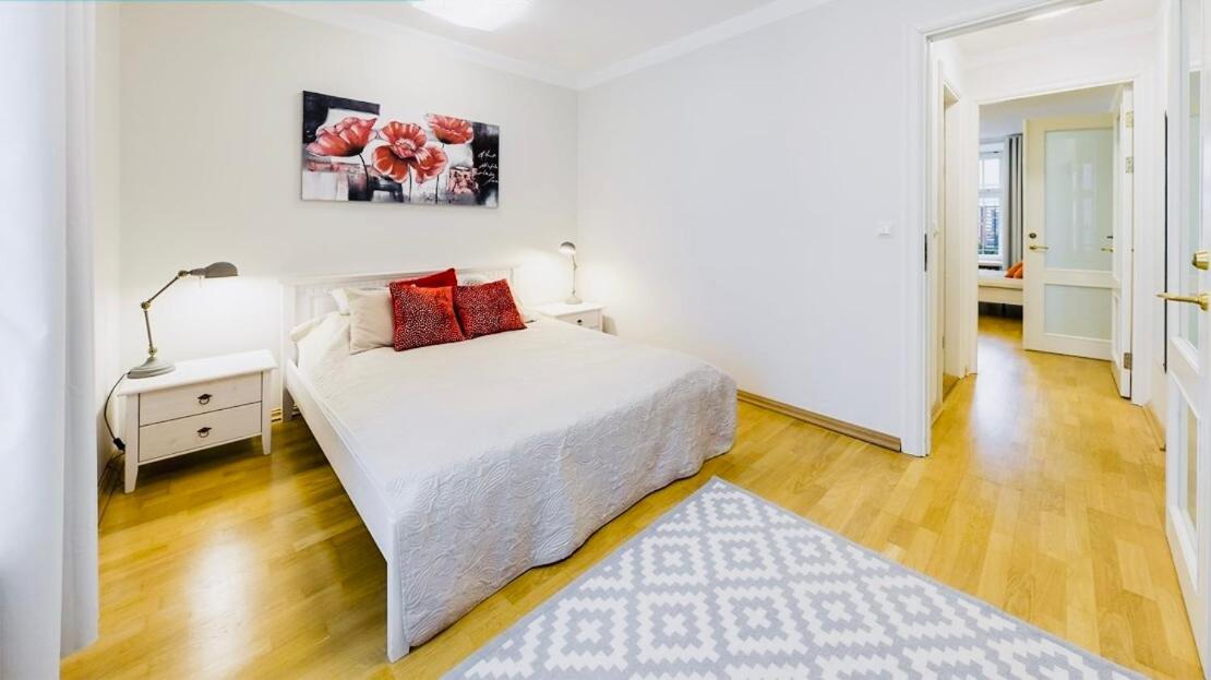Tallinnhousing Knights And Nobility -3 Bdr Home Экстерьер фото